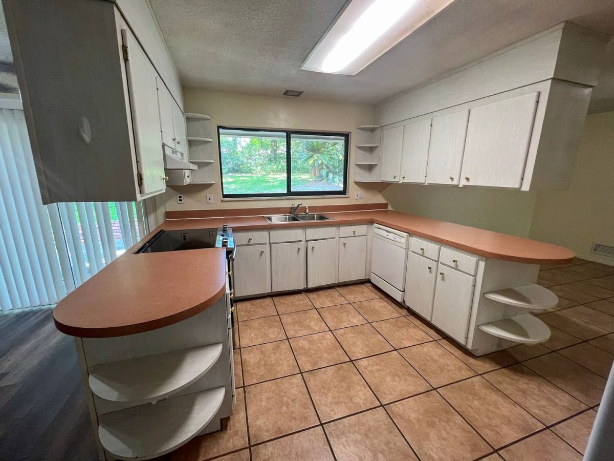 House for rent at 3524 NW 12th Ave, Gainesville, FL 32605