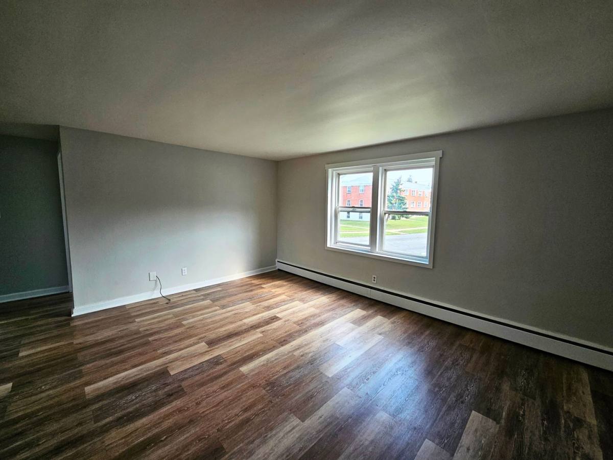 Apartment for rent at 7 Linda Dr, Buffalo, NY 14225
