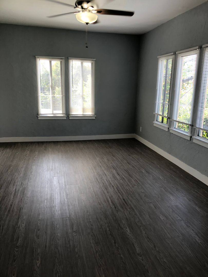 Apartment for rent at 321 S Verdugo Rd, Glendale, CA 91205