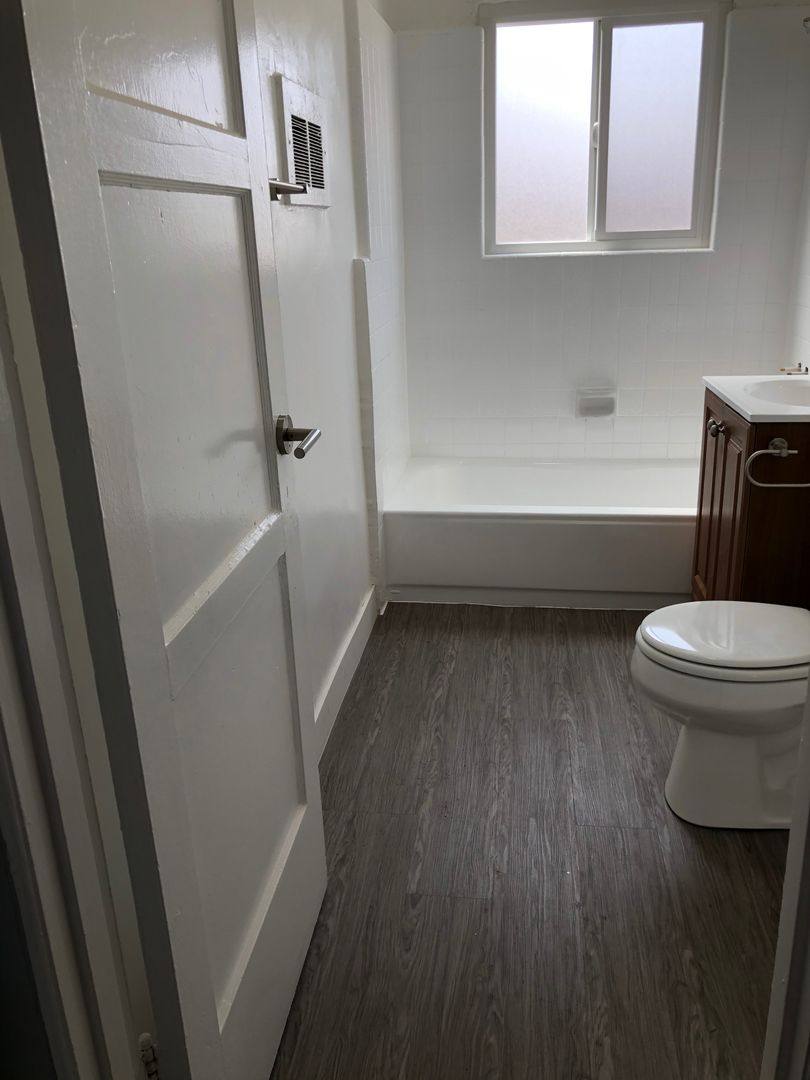 Apartment for rent at 321 S Verdugo Rd, Glendale, CA 91205