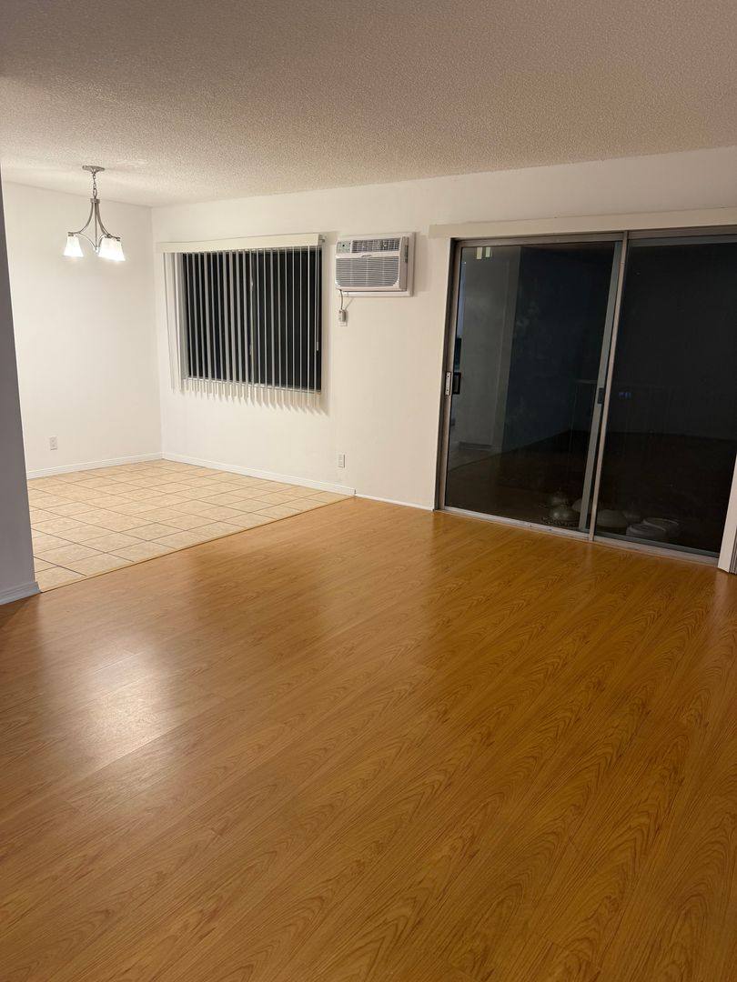 Apartment for rent at 816 Westmount Dr, West Hollywood, CA 90069