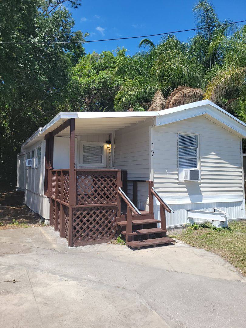 Apartment for rent at 2410 Old Vineland Rd, Kissimmee, FL 34746