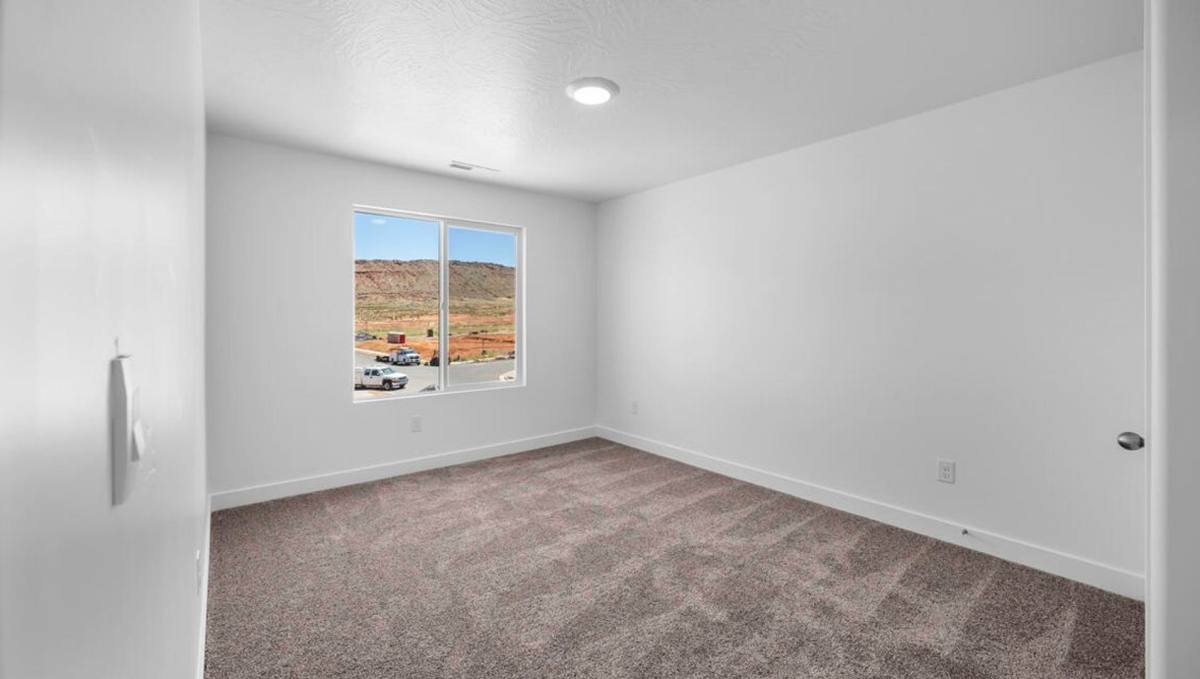 House for rent at 1677 S Cedar Mesa Dr, Washington, UT 84780