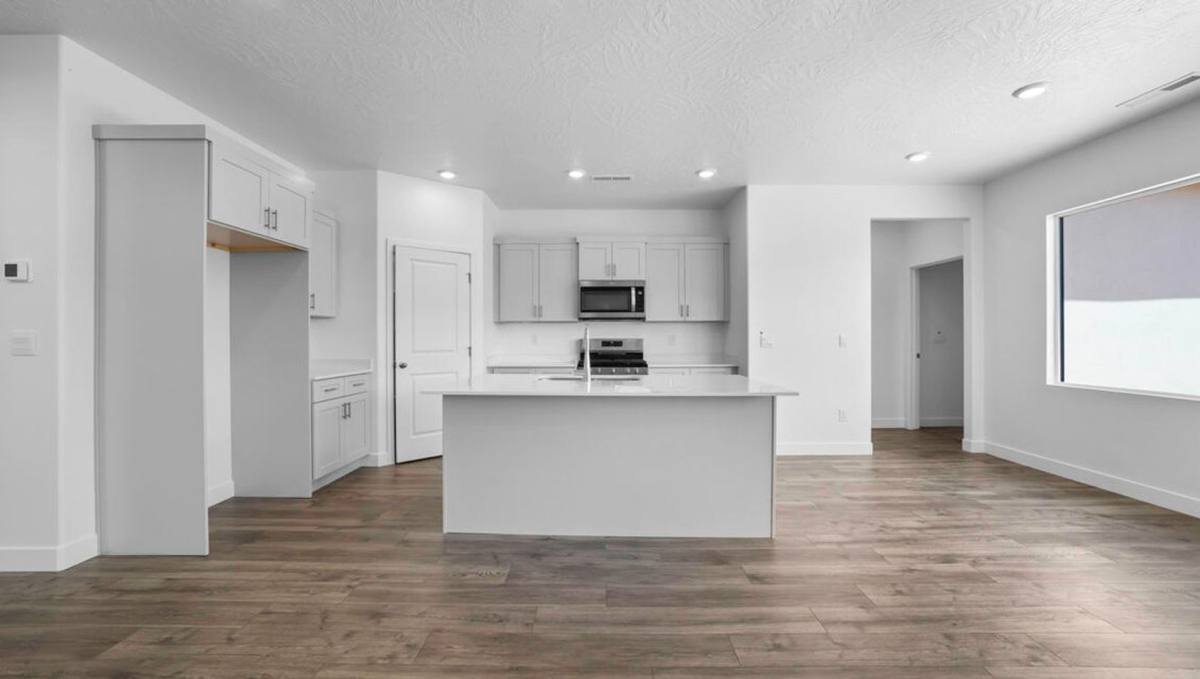 House for rent at 1677 S Cedar Mesa Dr, Washington, UT 84780