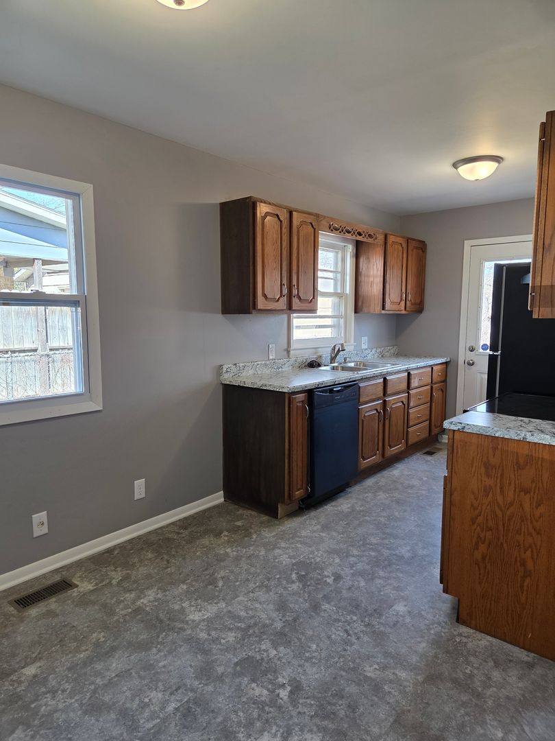 House for rent at 1200 E Beaumont, Wichita, KS 67219