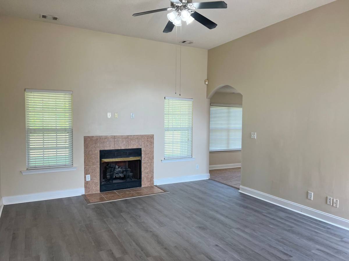 House for rent at 101 Mallards Landing Dr, Kathleen, GA 31047