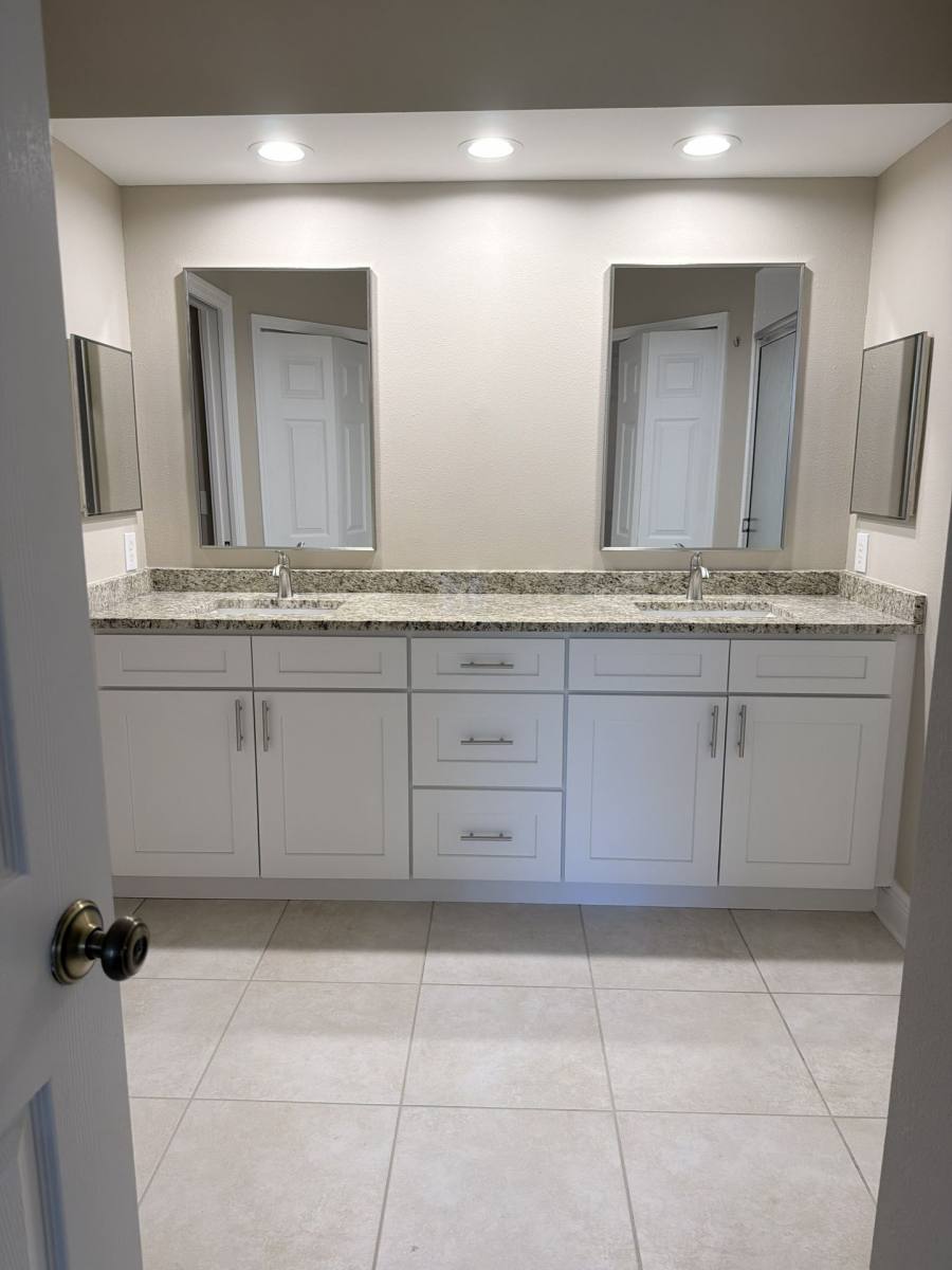 Apartment for rent at 960 Starkey Rd, Largo, FL 33771