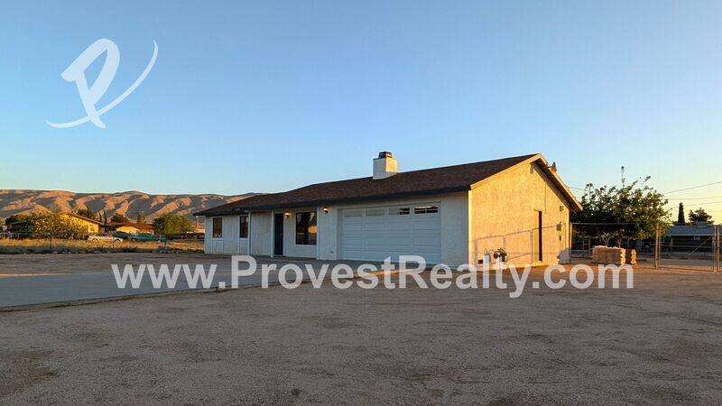 House for rent at 10790 Sauk Rd, Apple Valley, CA 92308