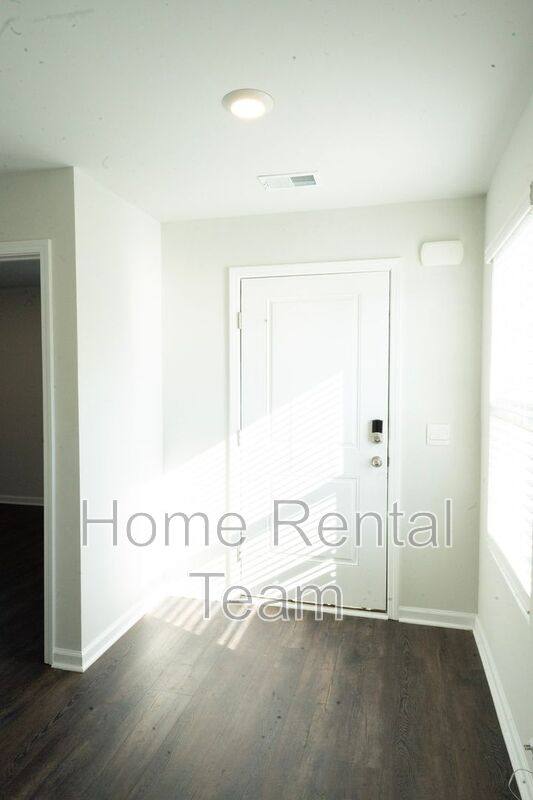 Townhouse for rent at 8J Crabapple Circle, Port Wentworth, GA 31407