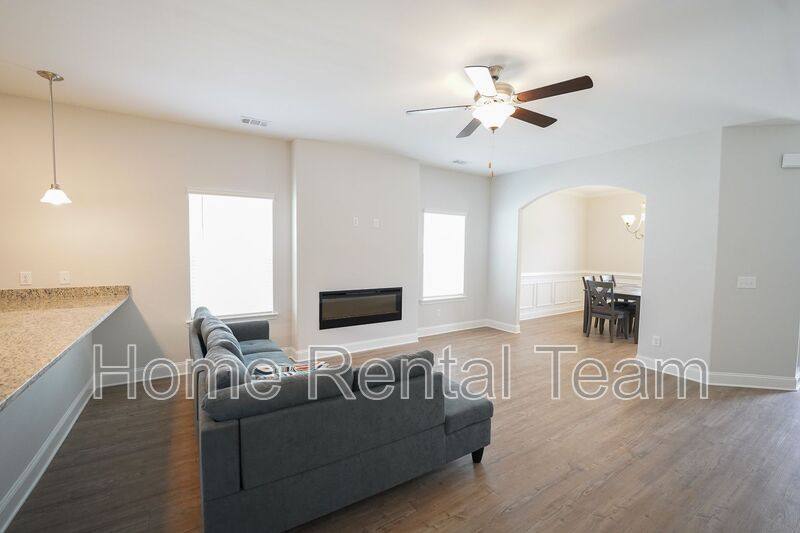 House for rent at 18 Sago Palm Way, Bloomingdale, GA 31302