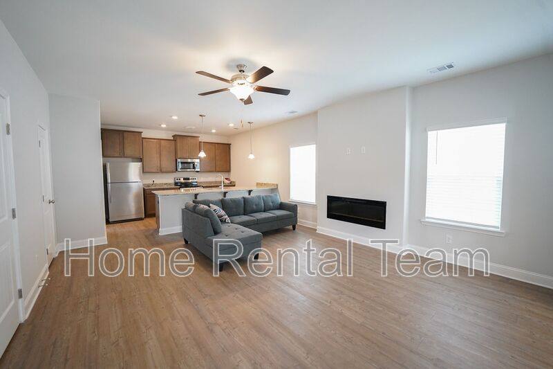 House for rent at 18 Sago Palm Way, Bloomingdale, GA 31302