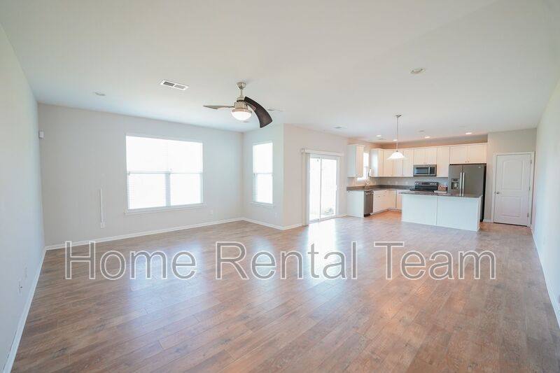 House for rent at 215 Shelton St, Richmond Hill, GA 31324