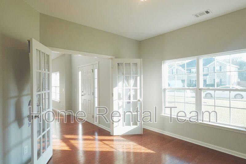 House for rent at 25 Litchfield Dr, Savannah, GA 31419