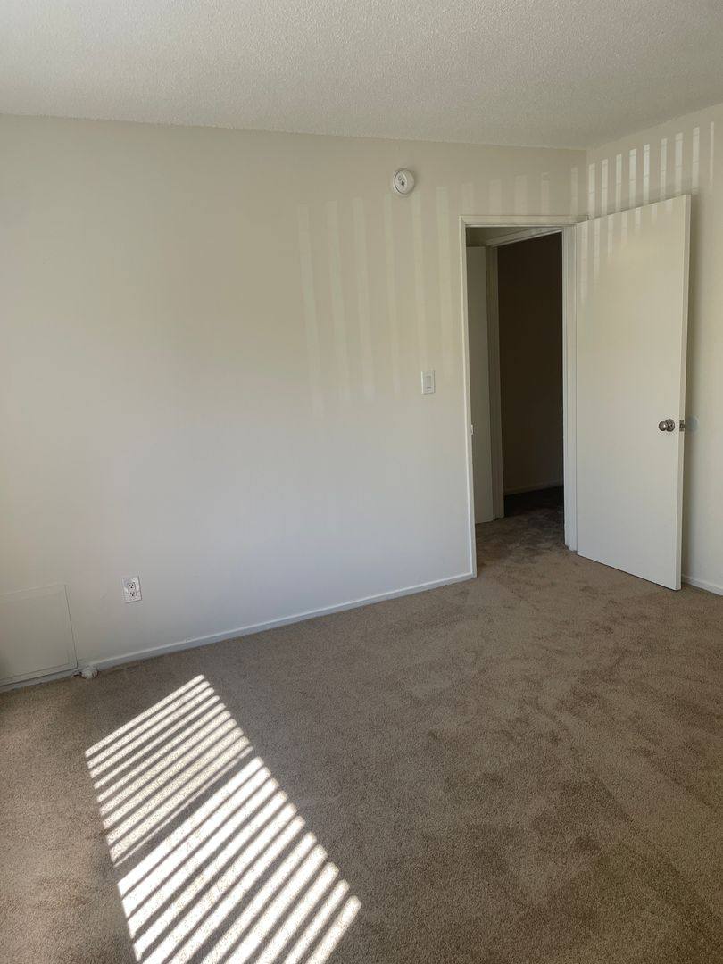 Apartment for rent at 8231 Wyngate St, Sunland, CA 91040