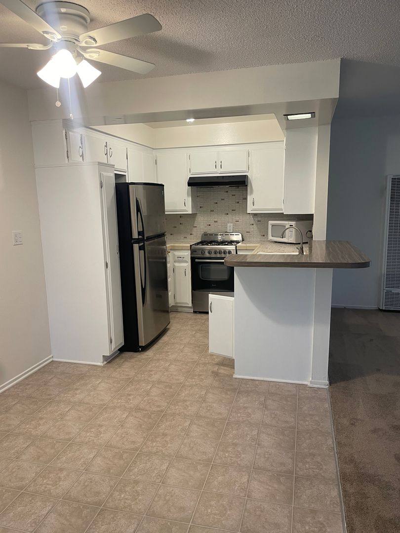 Apartment for rent at 8231 Wyngate St, Sunland, CA 91040
