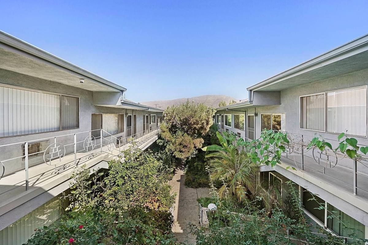 Apartment for rent at 8231 Wyngate St, Sunland, CA 91040