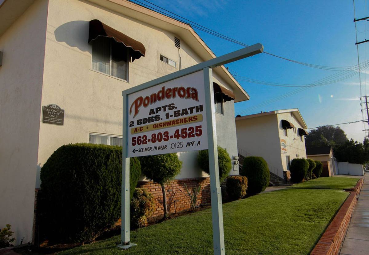 Apartment for rent at 10115 - 10129 Foster Rd, Downey, CA 90242