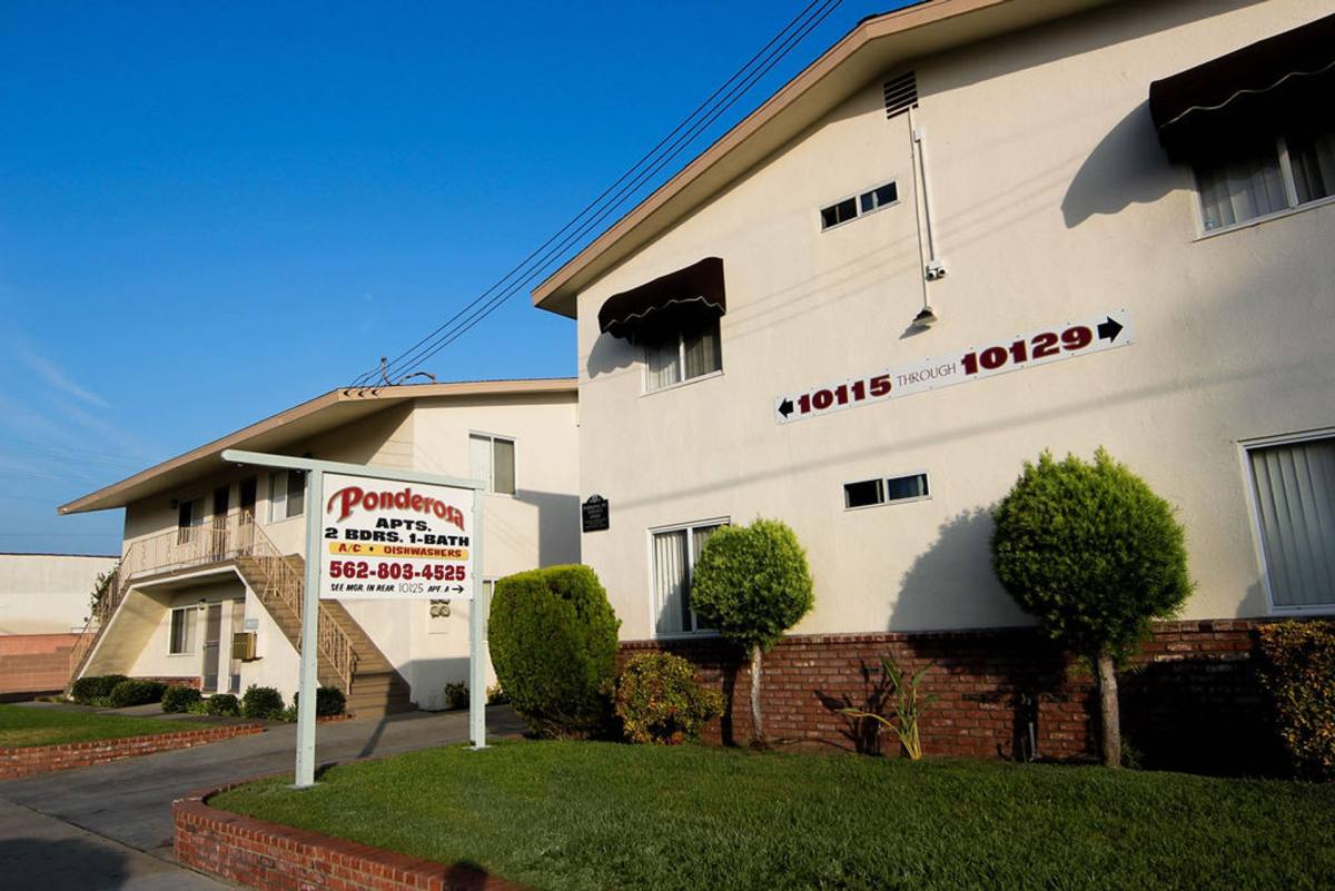 Apartment for rent at 10115 - 10129 Foster Rd, Downey, CA 90242