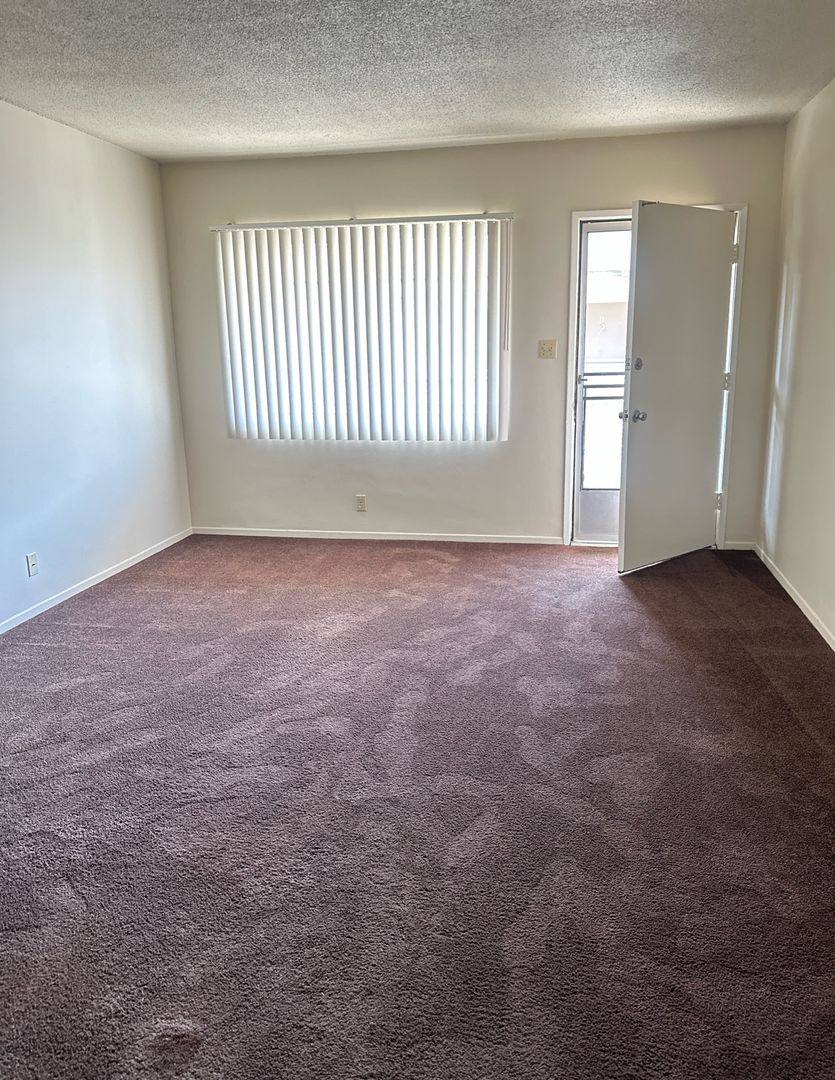 Apartment for rent at 10115 - 10129 Foster Rd, Downey, CA 90242