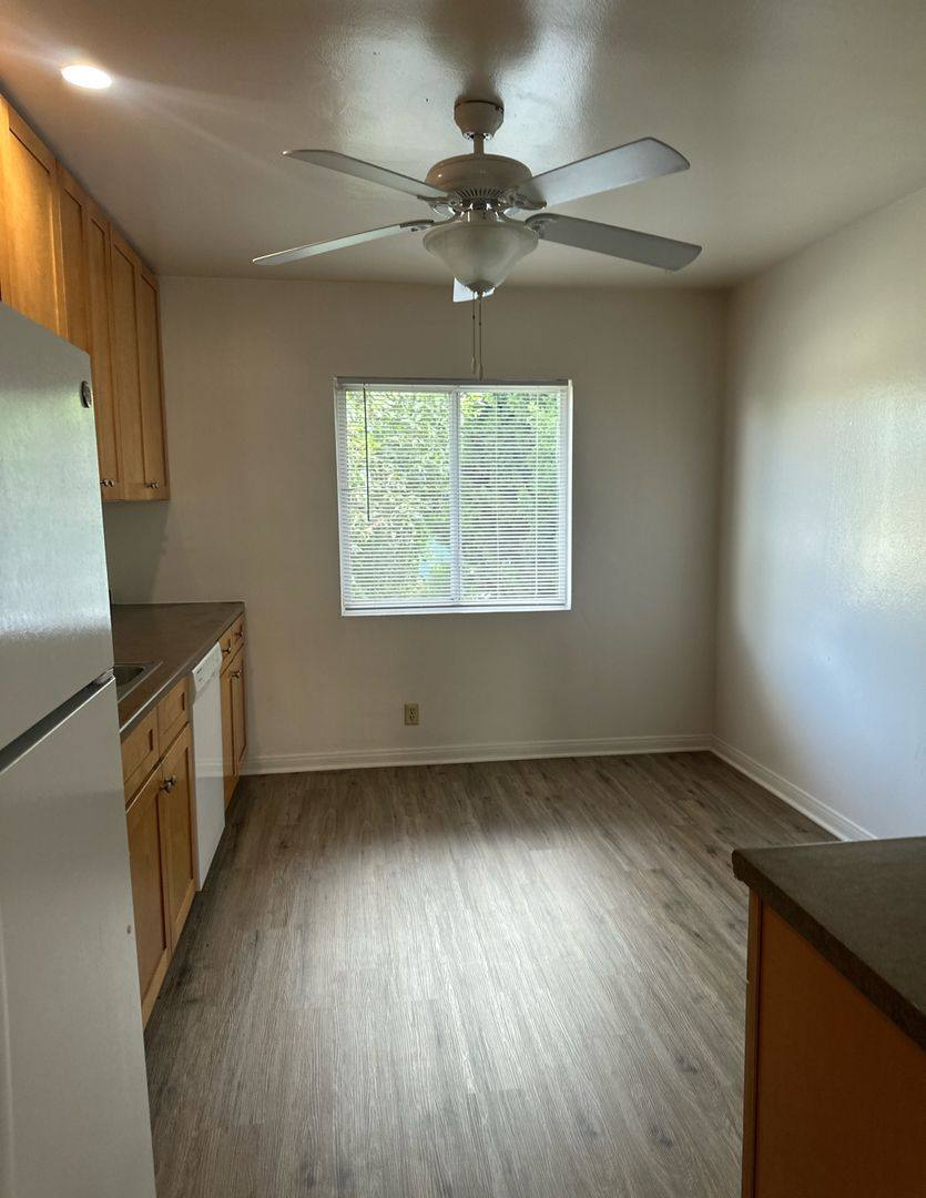 Apartment for rent at 10115 - 10129 Foster Rd, Downey, CA 90242