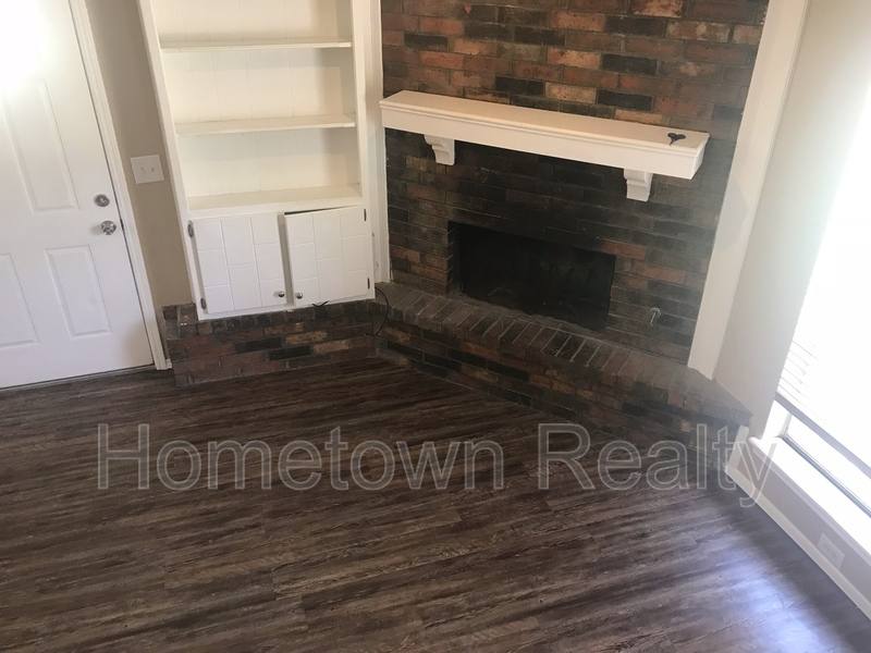 House for rent at 1013 Kelly Park Rd, Edmond, OK 73003