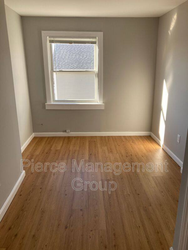 Apartment for rent at 68 Kenny St #4, Manchester, NH 03104