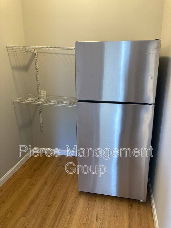 Apartment for rent at 68 Kenny St #4, Manchester, NH 03104