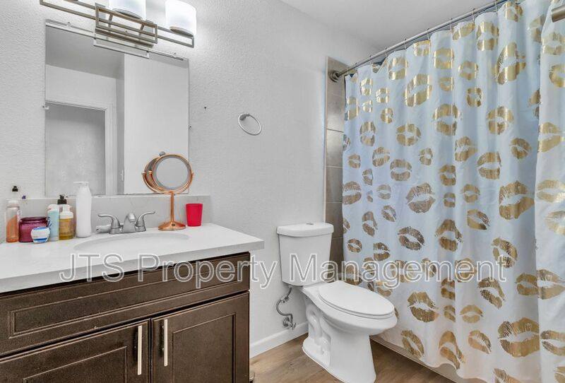 Apartment for rent at 7877 Sayonara Dr #D, Citrus Heights, CA 95610