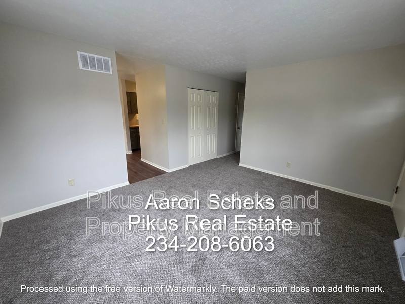 Apartment for rent at 3637 Albrecht Ave, Akron, OH 44312