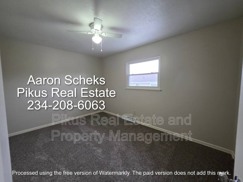 Apartment for rent at 3637 Albrecht Ave, Akron, OH 44312