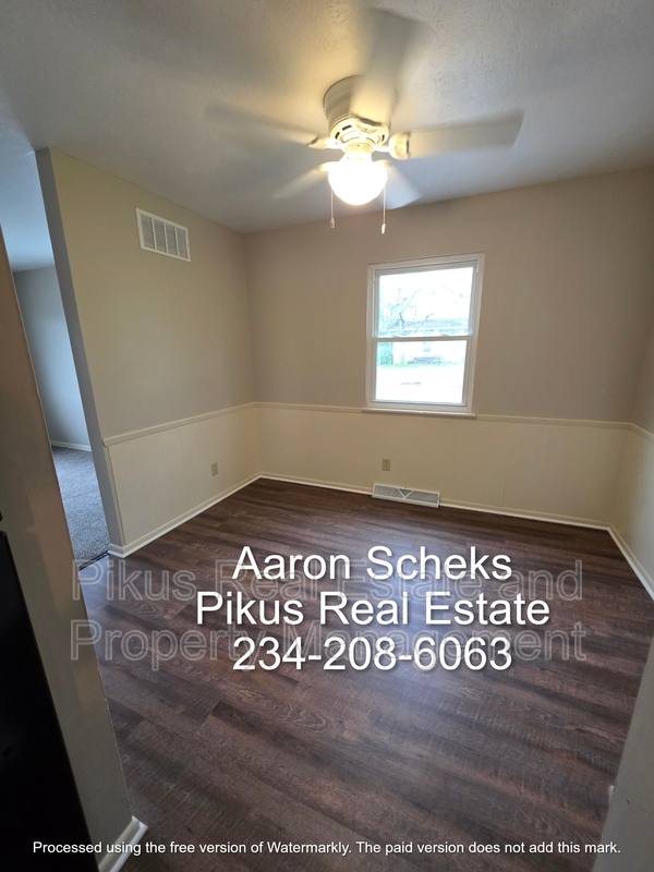 Apartment for rent at 3637 Albrecht Ave, Akron, OH 44312