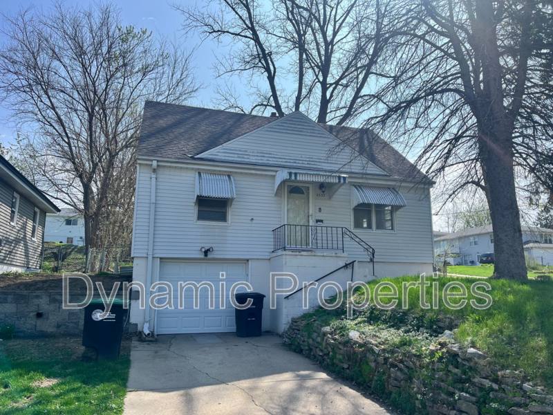House for rent at 2537 S 46th Ave, Omaha, NE 68106