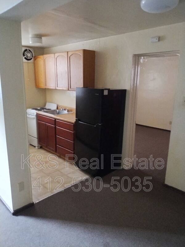 Apartment for rent at 121 Mount Lebanon Blvd #2, Pittsburgh, PA 15228