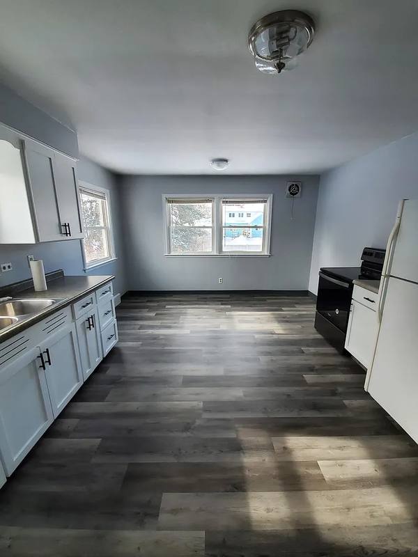 Apartment for rent at 1103 - 1105 5th Ave, Grafton, WI 53024