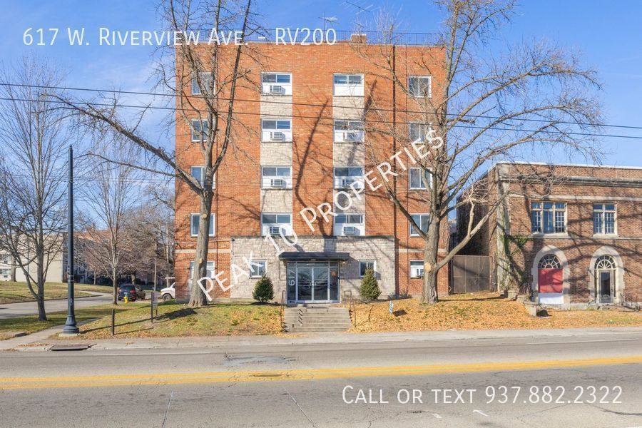 Apartment for rent at 617 W Riverview Ave, Dayton, OH 45406
