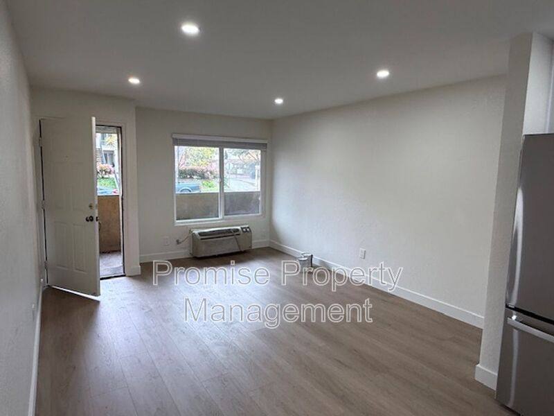 Condo for rent at 1737 Bayview Heights Dr #46, San Diego, CA 92105