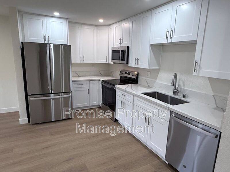 Condo for rent at 1737 Bayview Heights Dr #46, San Diego, CA 92105