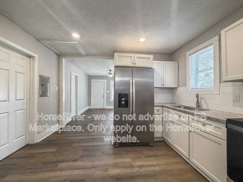 House for rent at 1218 Boyer St, Raleigh, NC 27610