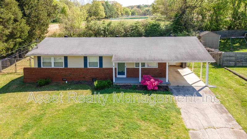 House for rent at 4821 Gettysburg Rd, Knoxville, TN 37921