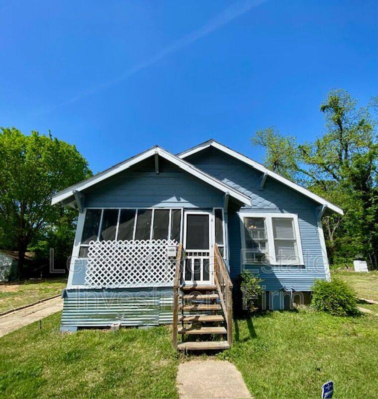 House for rent at 3240 Jackson St, Shreveport, LA 71109