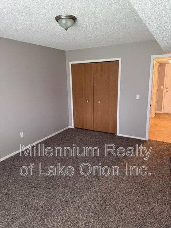 Apartment for rent at 25 Louck St #5, Oxford, MI 48371
