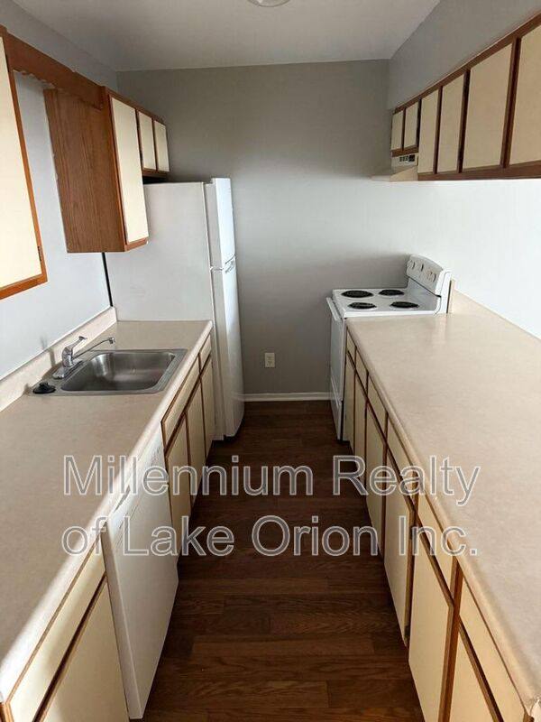 Apartment for rent at 25 Louck St #18, Oxford, MI 48371