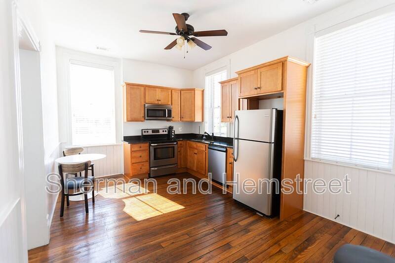Apartment for rent at 215 Twelfth St #B, Augusta, GA 30901