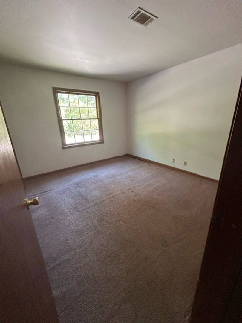 Apartment for rent at 201 Audubon Dr, Danville, VA 24540