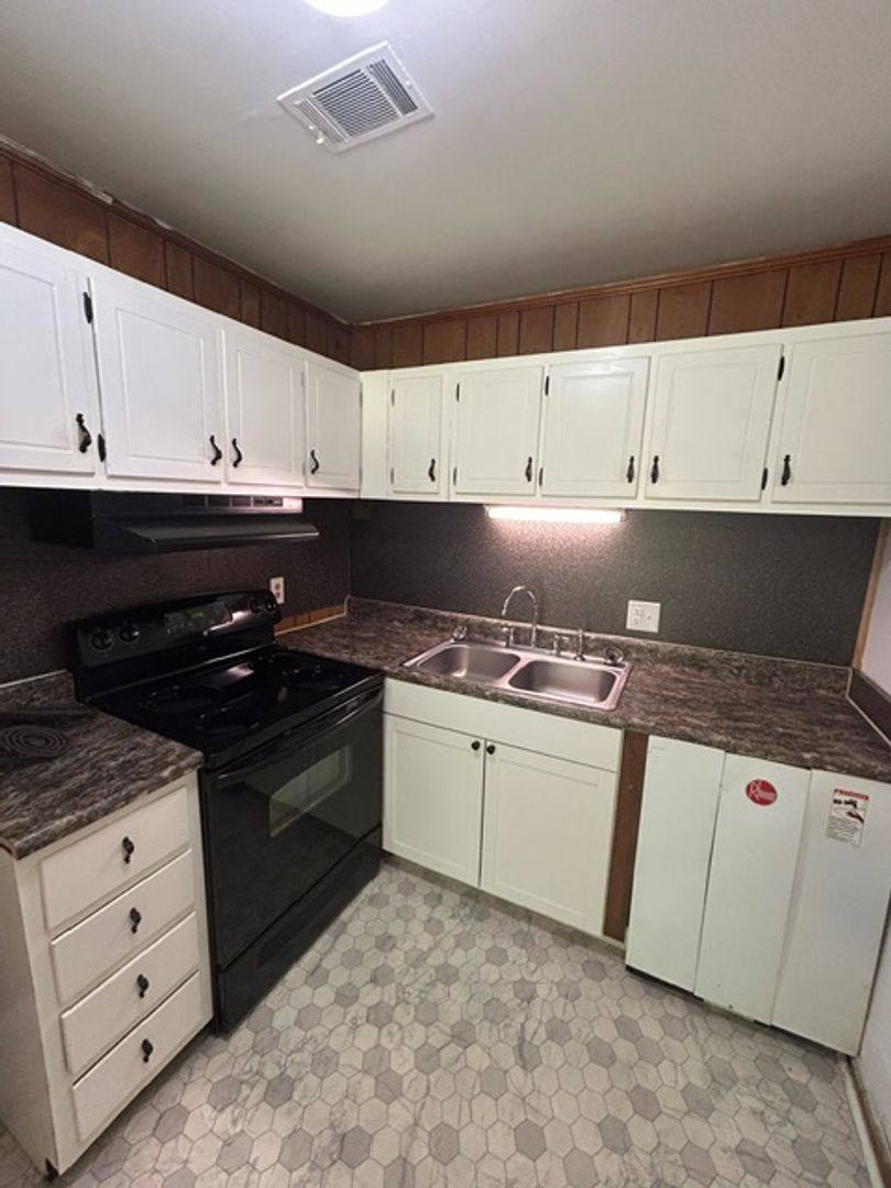 Apartment for rent at 201 Audubon Dr, Danville, VA 24540