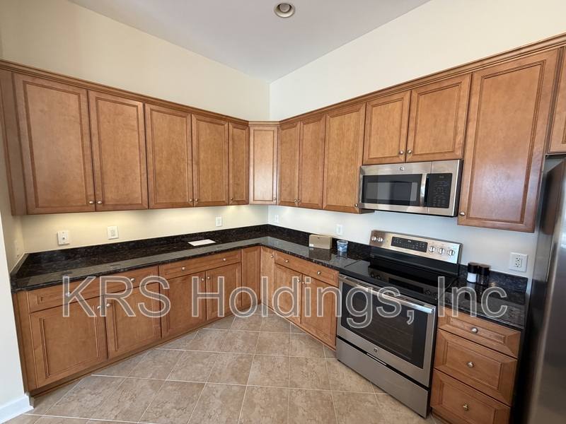 Condo for rent at 670 Town Center Dr #405, Newport News, VA 23606