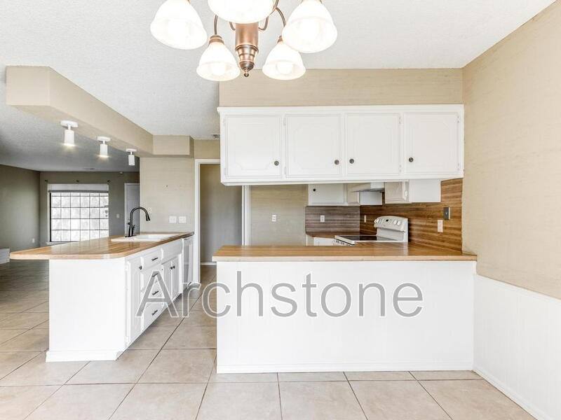 Apartment for rent at 6605 Lyrewood Lane, Oklahoma City, OK 73132