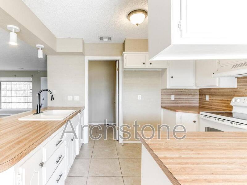 Apartment for rent at 6605 Lyrewood Lane, Oklahoma City, OK 73132