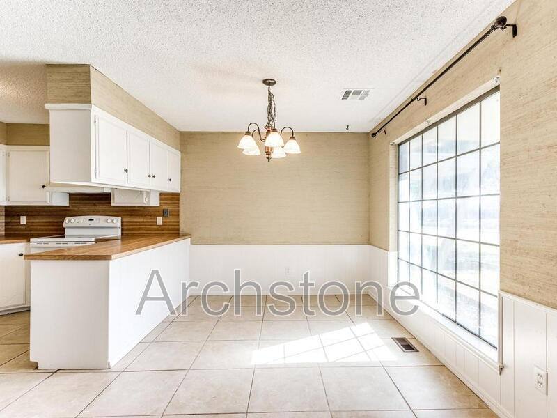 Apartment for rent at 6605 Lyrewood Lane, Oklahoma City, OK 73132