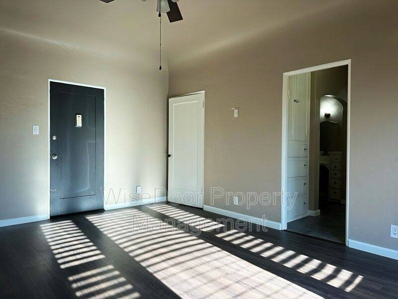 Apartment for rent at 1030 Leonard Ave #6, Los Angeles, CA 90022